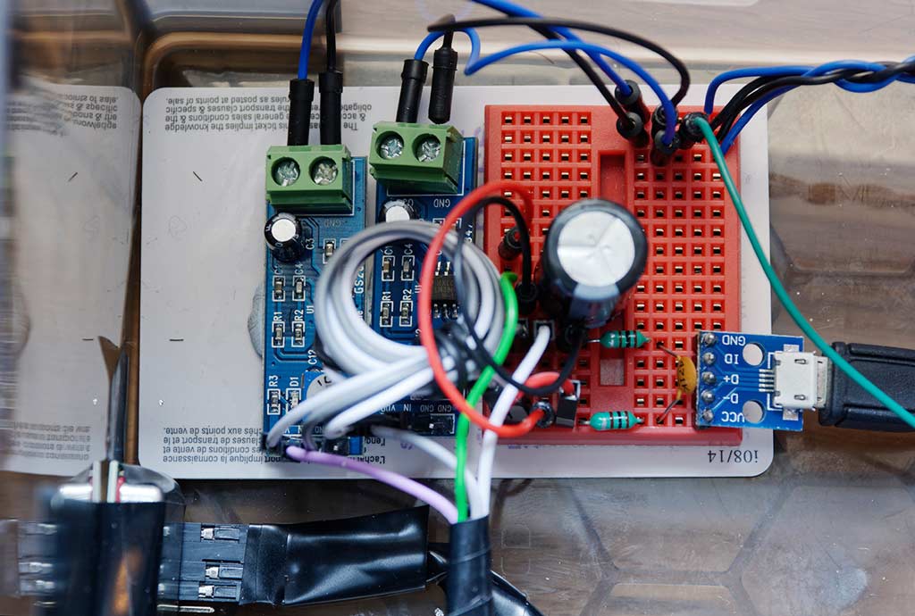 Radar module with dual amplifiers